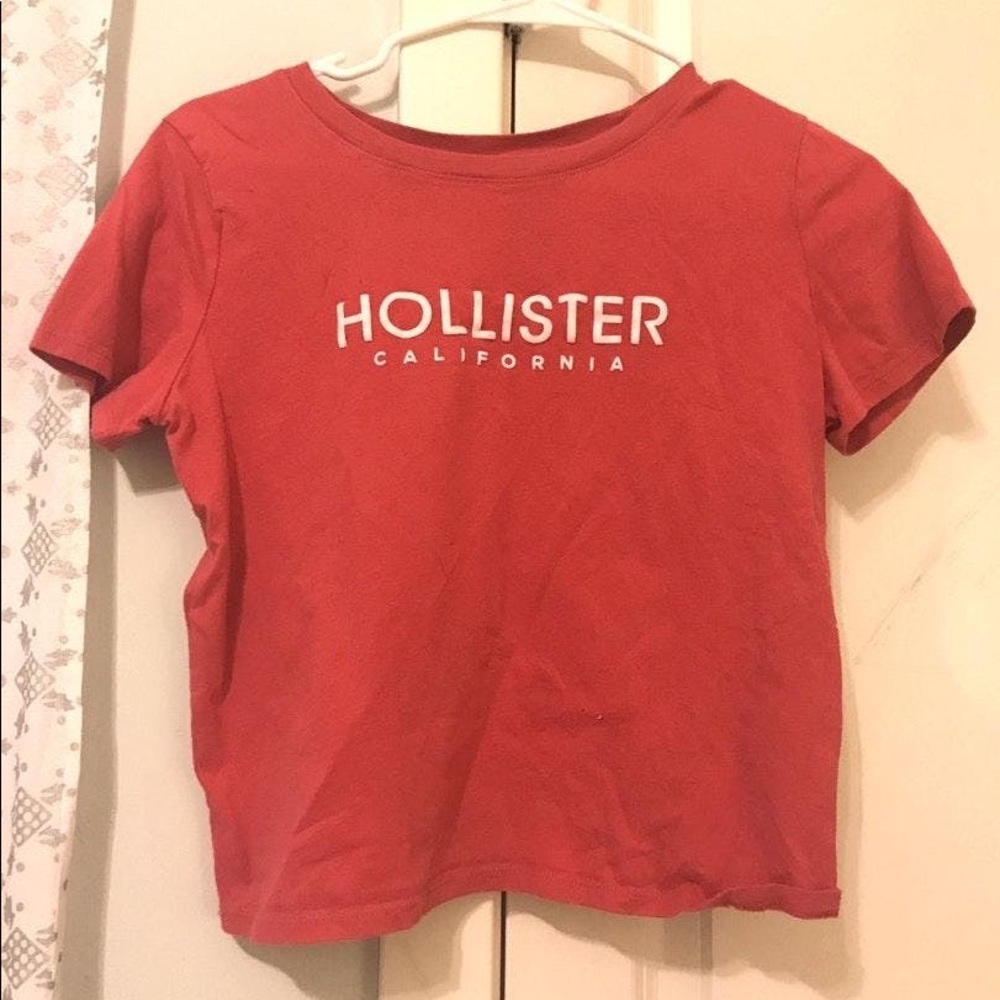 hollister pink tee